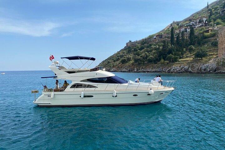 Privat luksus yacht tur i Alanya