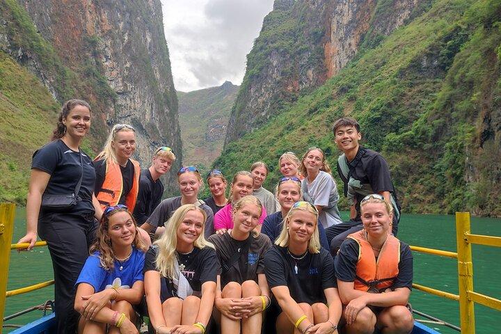 Da Hanoi - Ha Giang Loop Tour di avventura in moto