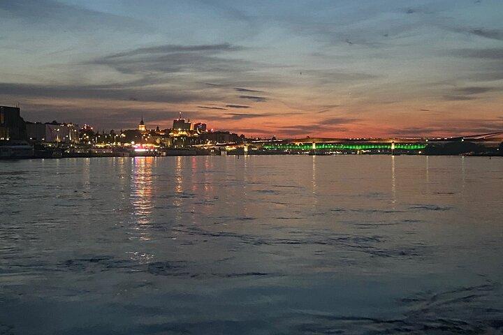 Warschauer Weichsel-Abendfahrt mit Begrüßungsgetränk