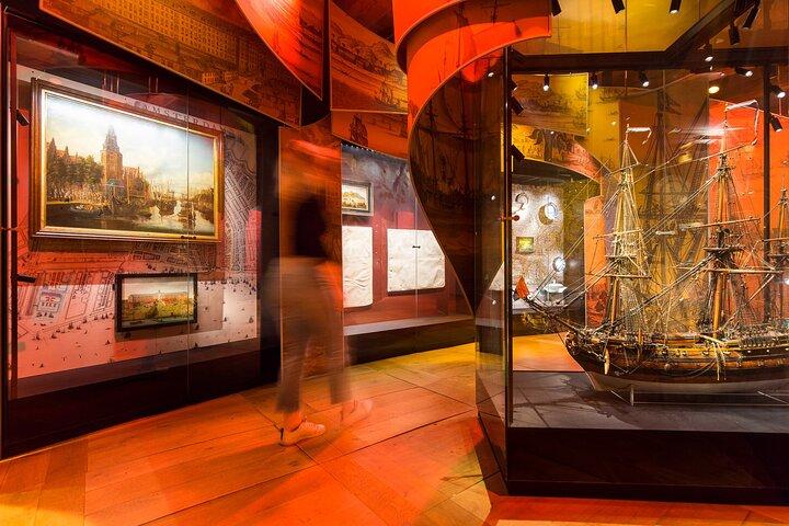 75 分のブルー ボート カンパニー シティ運河クルーズと海洋博物館