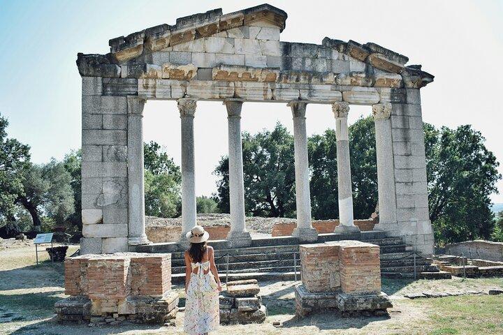 Tour de um dia privado de Apollonia e Berat a partir de Tirana ou Durres
