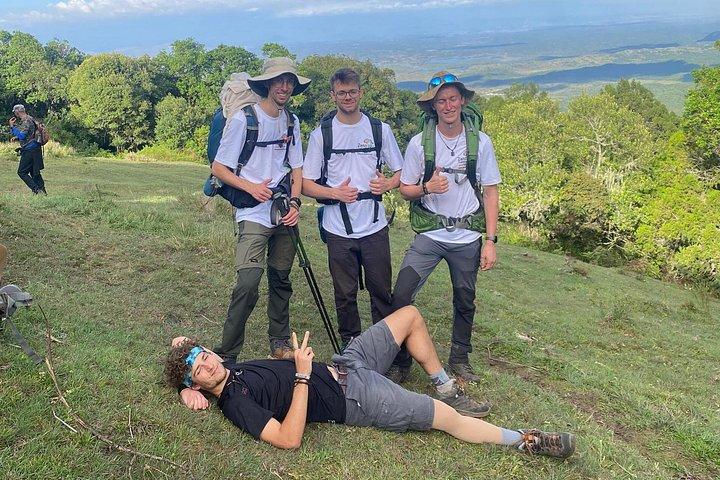 4 Day Budget Meru Trekking Momella Route