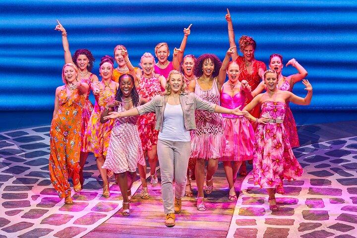 Mamma Mia La Comédie musicale avec deux plats Repas pré-théâtre