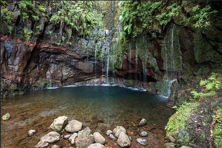 Madeira Rabacal Seen und Brunnen