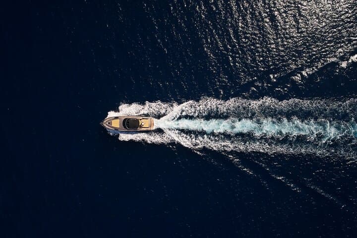 Private Cruises to Cape Sounio, Makronisos & Cyclades Islands