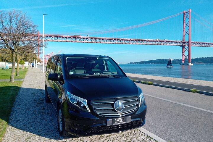 Tour Privado Lisboa-Madrid / Madrid-Lisboa con 3 Paradas