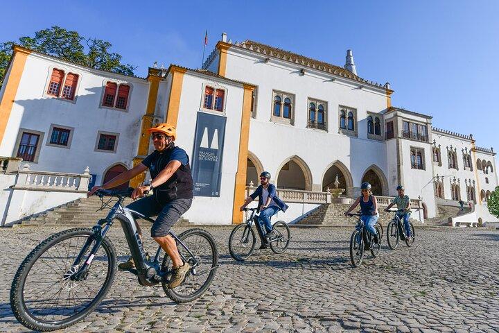 Lisbon : 魔法のシントラ・カスカイe-Bikeツアー
