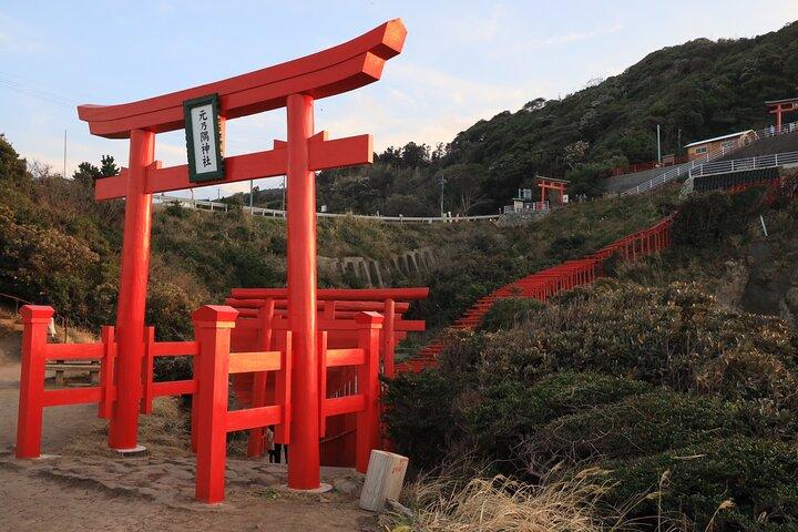 福岡から北九州秋吉洞元乃隅神社ツアー