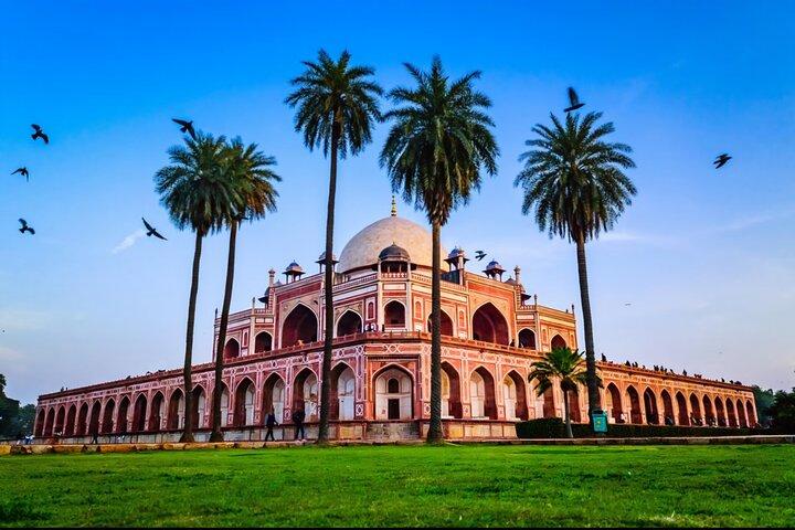 Private Full Day Old and New Delhi City Tour by Car