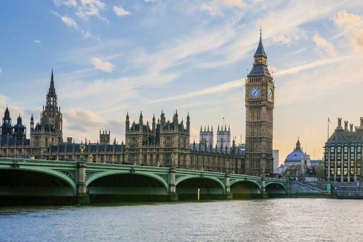 パリから：ユーロスター列車でロンドンへ日帰り旅行