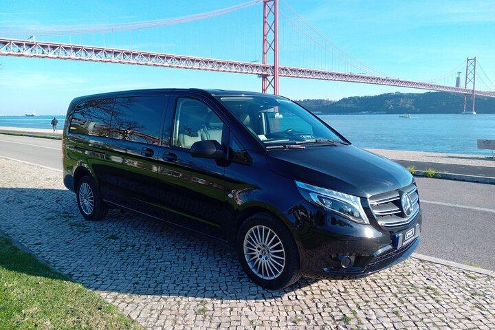 Tour privato Lisbona-Oporto / Porto-Lisbona con 4 fermate