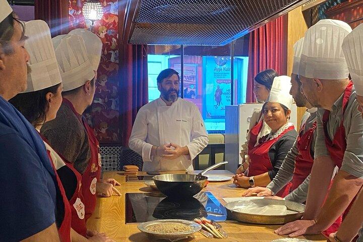Step into Royalty : Private Dolmabahçe Palace & Ottoman Culinary