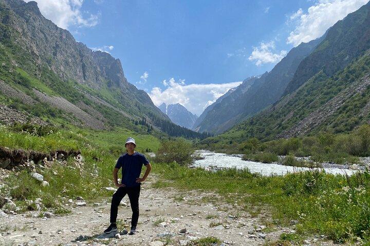 Ciudad y Montaña: Parque Nacional Bishkek Tour Ala-Archa
