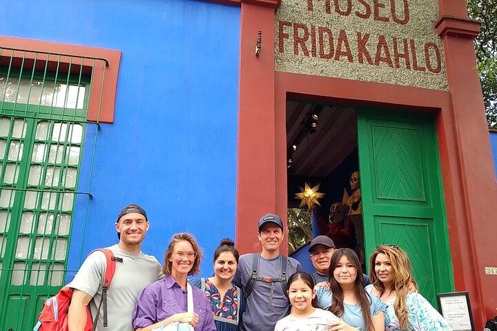 Coyoacán Walking Tour: Tillgång till Frida Kahlo Museum & Tacos