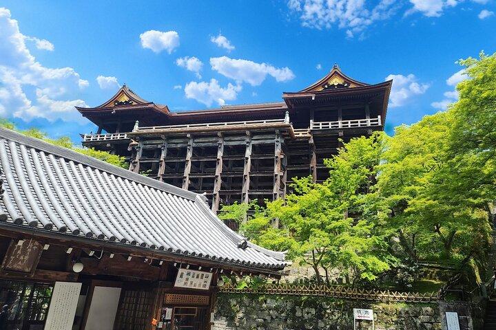 Osaka / Kyoto: Kinkaku-ji, Kiyomizu-dera Tempel, Sannenzaka & Uji