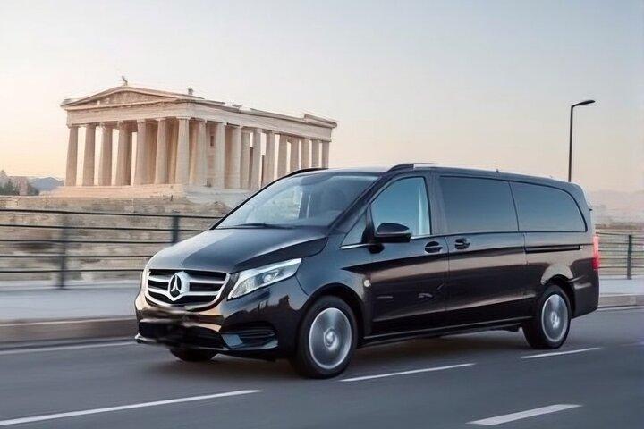 Trasferimento privato di arrivo del minivan dell'aeroporto di Atene alla città di Atene