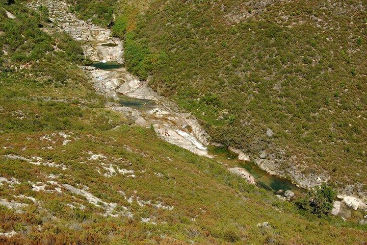 Tour privato a piedi di 7 lagune a Gerês da Porto, con nuoto