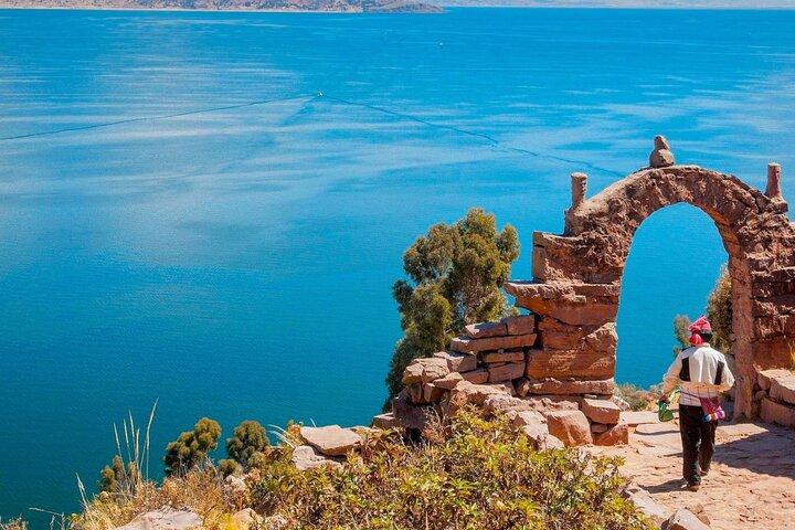 Tour alle Isole Uros e Taquile (intera giornata) in motoscafo