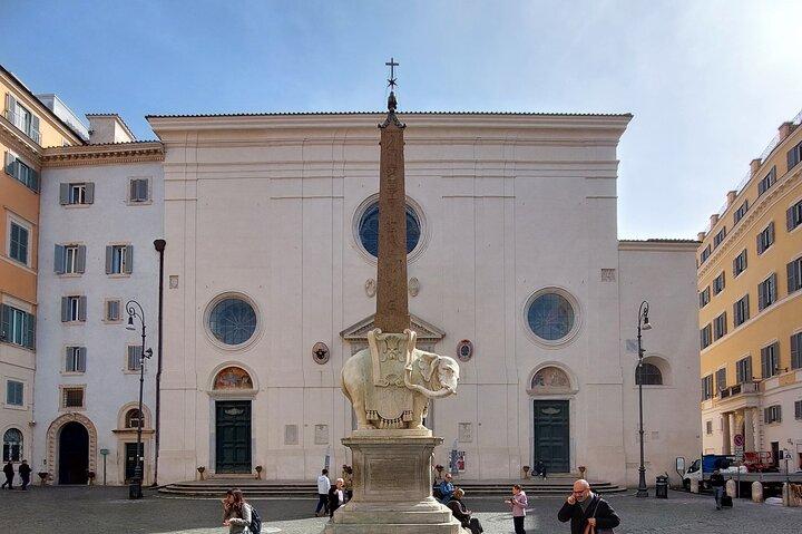 Historical Walking Tour in Pantheon with Tickets