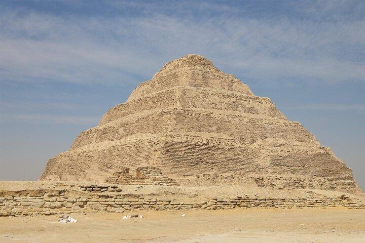 Visite privée de Saqqara, Dahshur et Memphis – Pyramide rouge + déjeuner