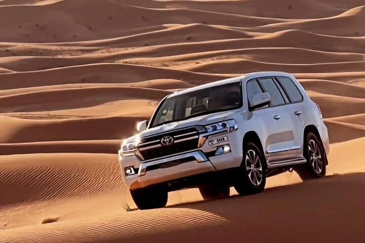 Doha: Wüstensafari: Dune Bashing, Quadbikes & Kamelfahrten