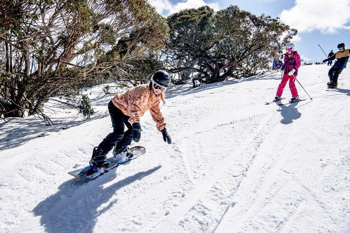 Mt Buller Getaway Day Trip : 毎日出発＆6時間雪の上で楽しむ