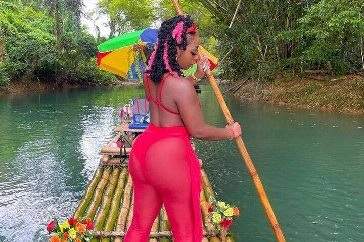 Tour combinado de aventura y rafting en bambú Montego Bay