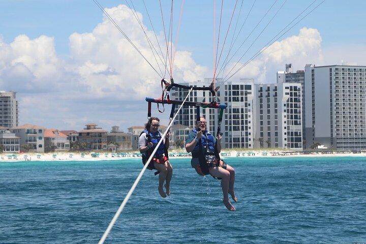 Destin Parasailing Experience Ride da Gilligans Watersports