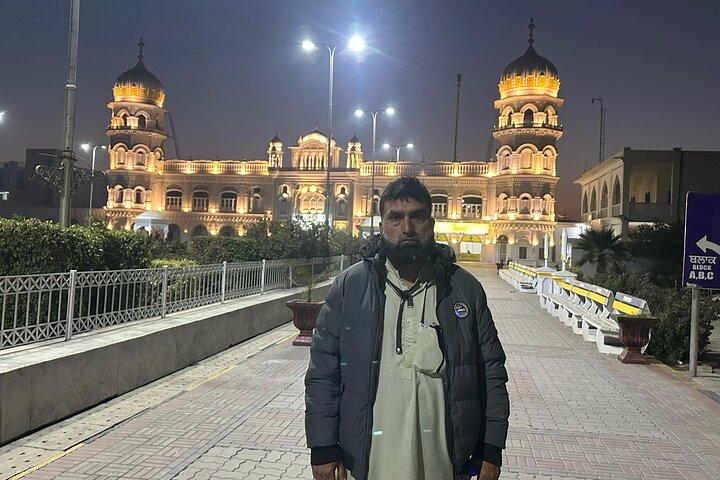 Dagtrip naar Nankana Sahib Gurdwara Janam Asthan Pelgrimage