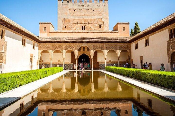 Alhambra et palais nasrides privés de Malaga et environs