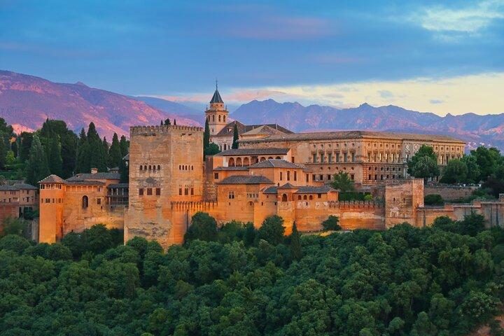 Alhambra et palais nasrides privés de Malaga et environs