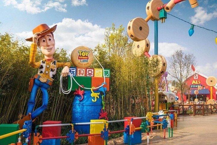 Shanghai Disneyland Theme Park Ticket Tour