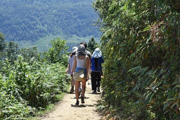 Sapa Bac Ha Markt 2 Tage 1 Nacht Exklusive Tour im Hotel