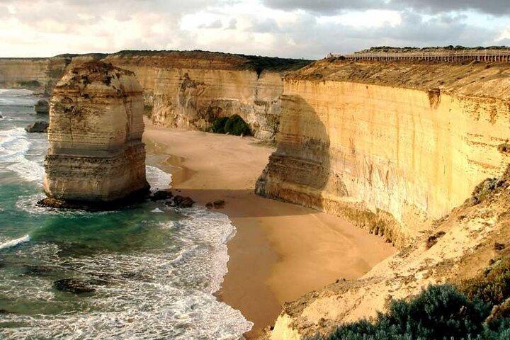 Coastal Magic - Melbourne 12 Apostles & Beyond