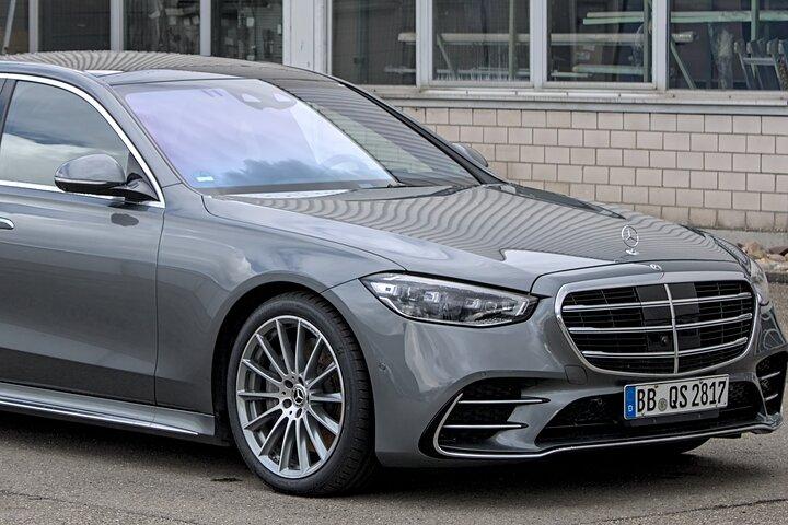 Mercedes S Class Chauffeur Service in Parijs