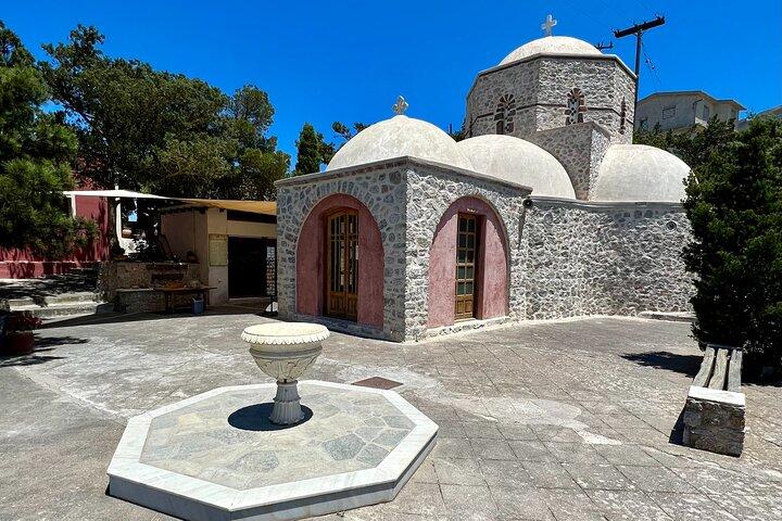 Santorini Dörfer Halbtagestour mit Weinprobe