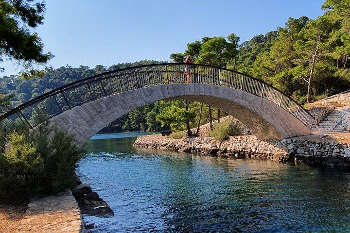 Fabolous Mljet ボートツアー