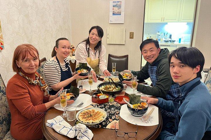 東京近郊の横浜ラーメンアドベンチャー 工場から家庭料理まで