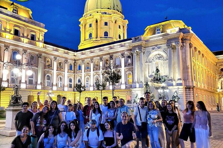 Visita guiada gratuita ao Castelo de Buda, em espanhol.