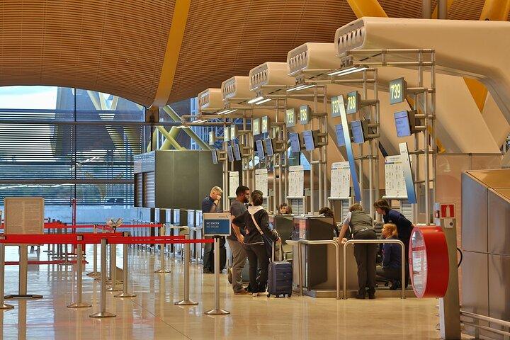 Privater Transport vom Flughafen Madrid-Barajas nach Madrid