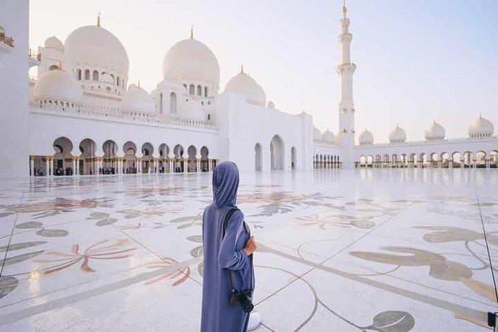 Private Abu Dhabi Sheikh Zayed Grand Mosque Tour fra Dubai