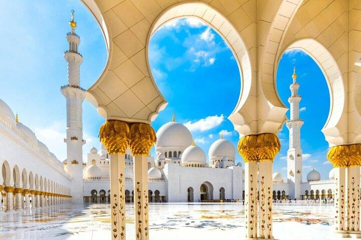 Private Abu Dhabi Sheikh Zayed Grand Moschee Tour ab Dubai
