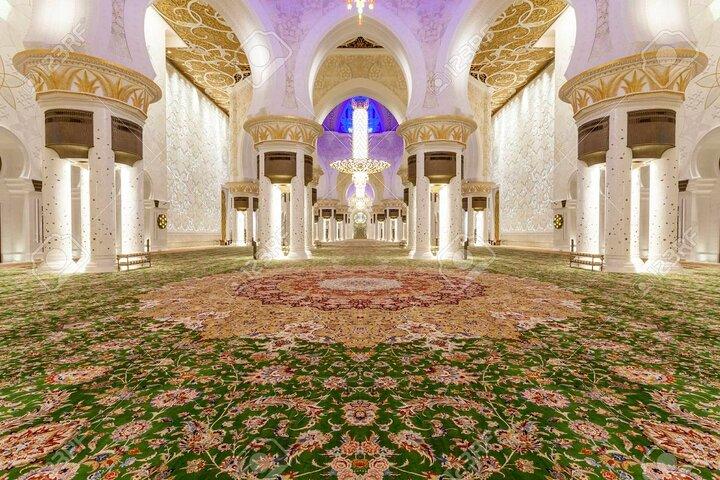 Private Abu Dhabi Sheikh Zayed Grand Moschee Tour ab Dubai