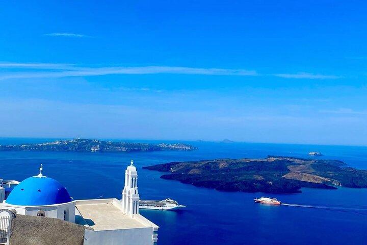 サントリーニ島を巡る5時間の小グループアドベンチャー