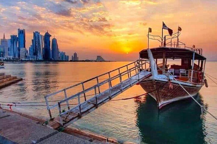 Maanlicht op de Golf Een Doha Dhow Cruise Avontuur