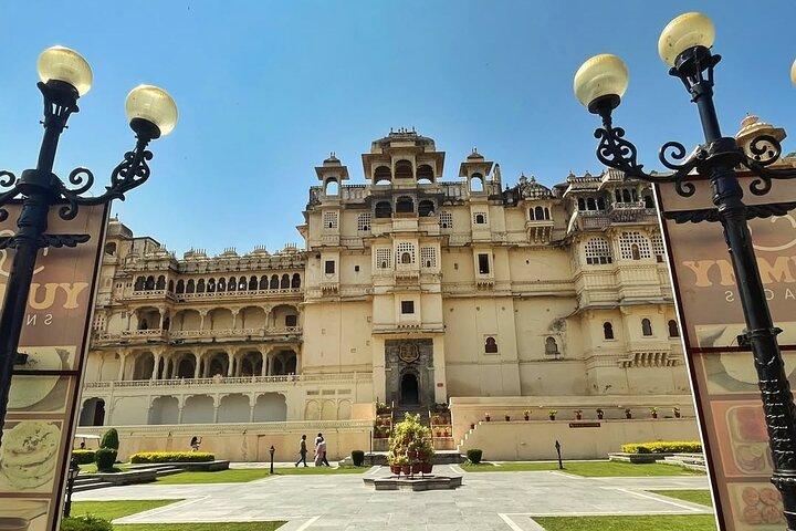 Tour de Udaipur con guía local Hitesh