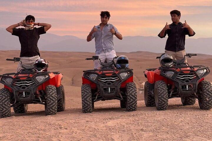 Agafay Desert Sunset, Camel Ride e Show de jantar