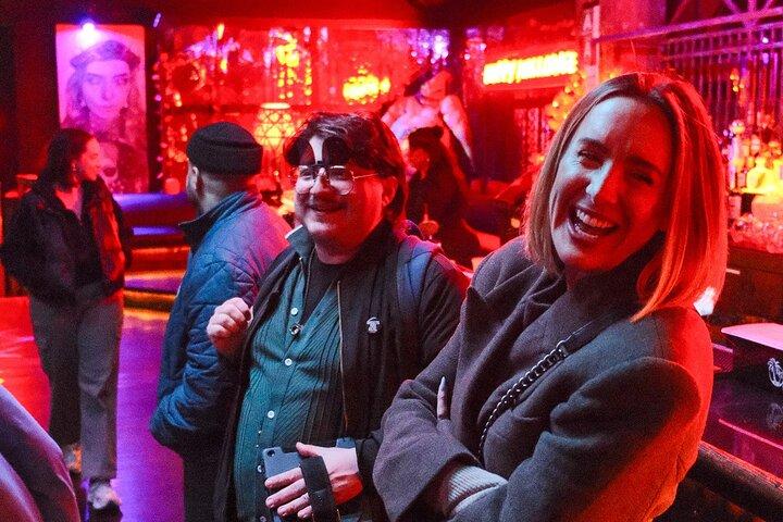 Hollywood Cocktails und True Crime Tour : 3 Drinks inklusive