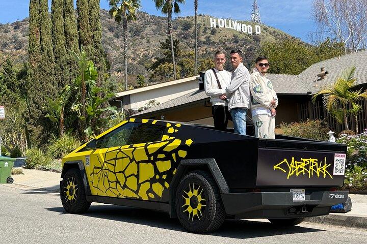50 - ミニッツ・ドライビング・ツアー：Cybertruckでハリウッドを探索