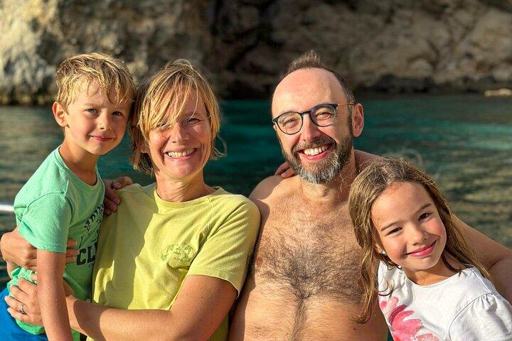マルタ・バレッタ、クルーズライナー小旅行-ブルーラグーンボートツアー